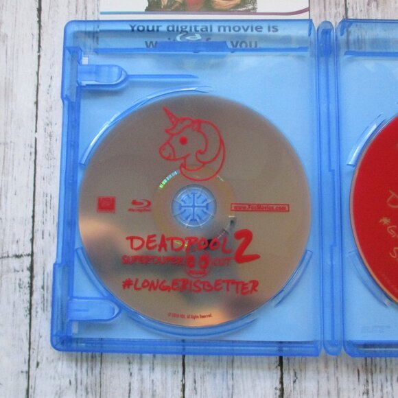 Deadpool 2 Blu-Ray 2 Disc Movie Set Super Duper Cut - Picture 3 of 6